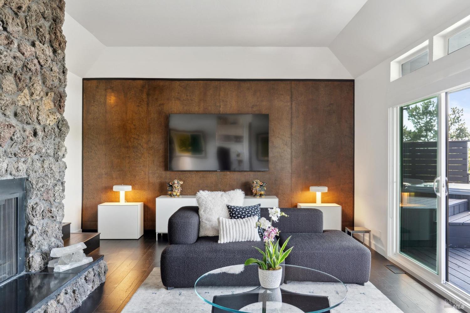 3485 Ridgeview Drive Santa Rosa, CA 95404 - Photo 7 of 63 a living room with furniture and a potted plant