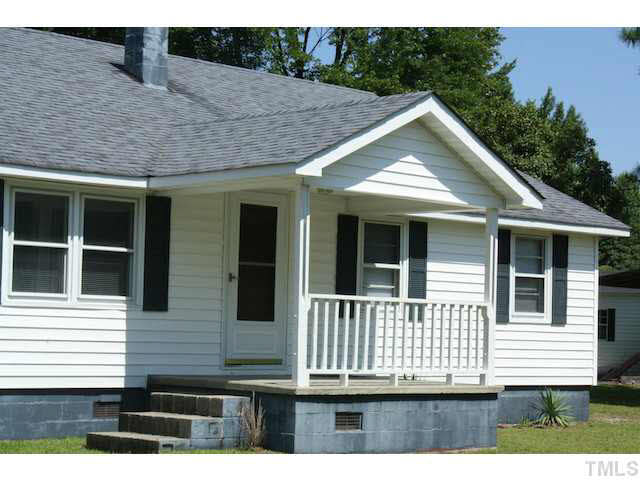 7224 Hickory Crossroads Road Princeton, NC 27569 - Photo 3 of 15 Gallery Image 3