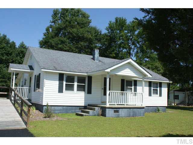 7224 Hickory Crossroads Road Princeton, NC 27569 - Photo 4 of 15 Gallery Image 4