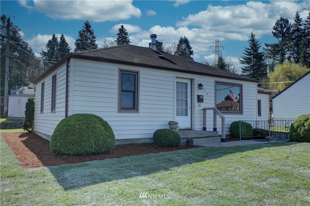460 Bronson Way Northeast Renton, WA 98056 - Photo 4 of 16