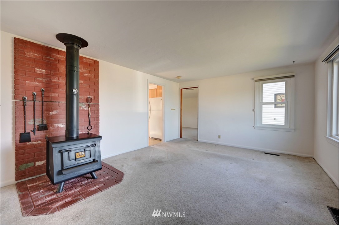 460 Bronson Way Northeast Renton, WA 98056 - Photo 8 of 16