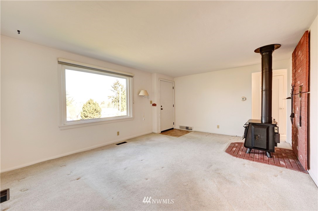 460 Bronson Way Northeast Renton, WA 98056 - Photo 9 of 16