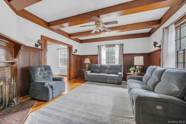 $1,849,999 | 84 Nassau Boulevard, Garden City, NY 11530