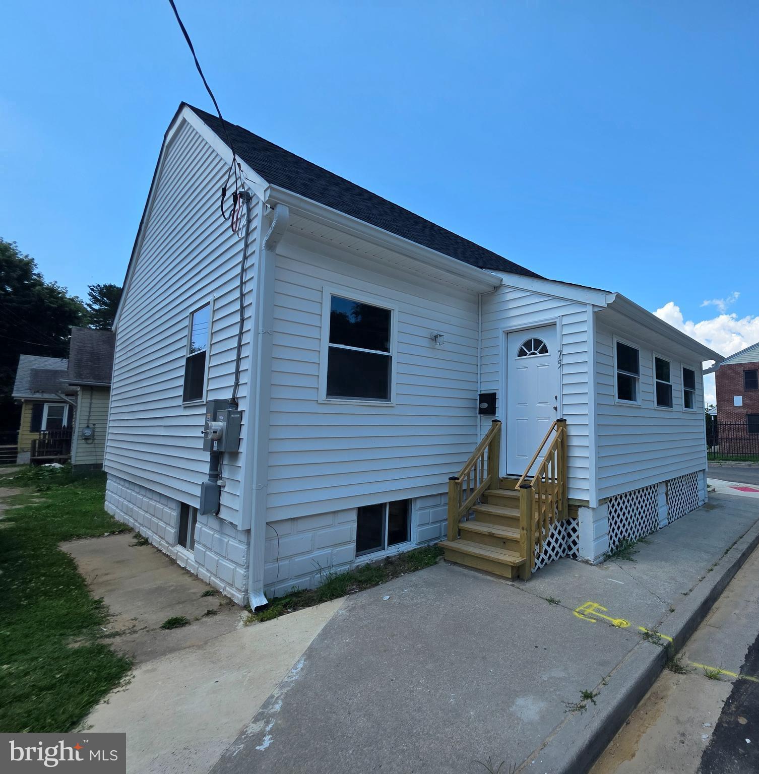 75 Hedge Street Salem, NJ 08079 - Photo 1 of 16