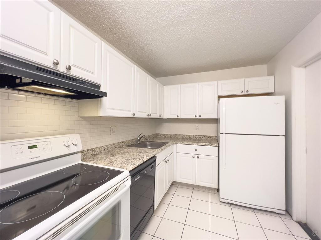 630 Northwest 13th Street, Unit 17 Boca Raton, FL 33486 - Photo 4 of 23 Photo 4