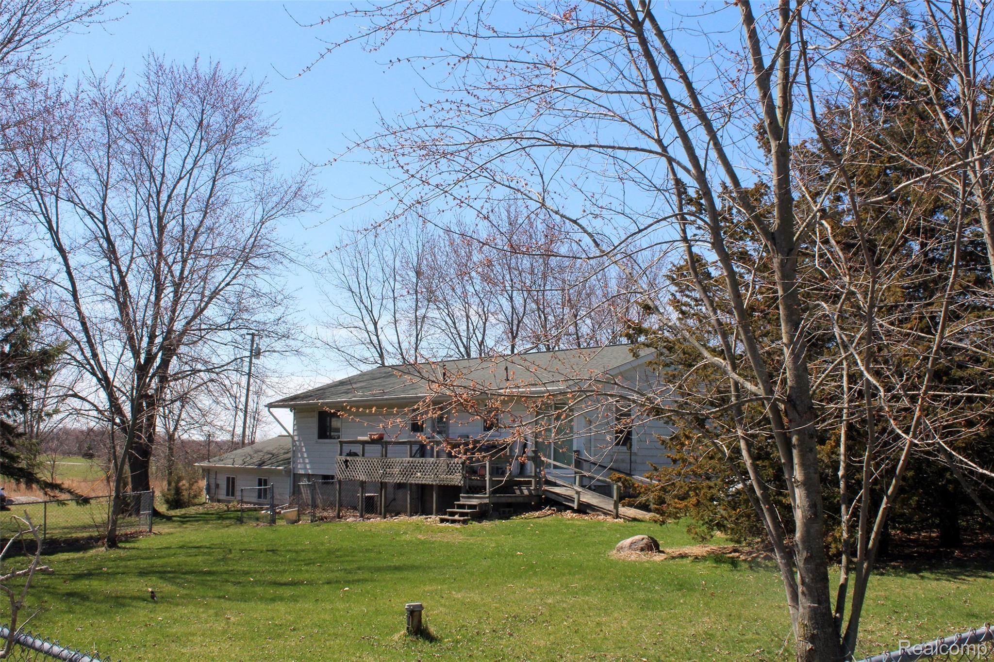 5770 South Morrice Road Perry, MI 48872 - Photo 2 of 6 IMG_0483 (1).jpg