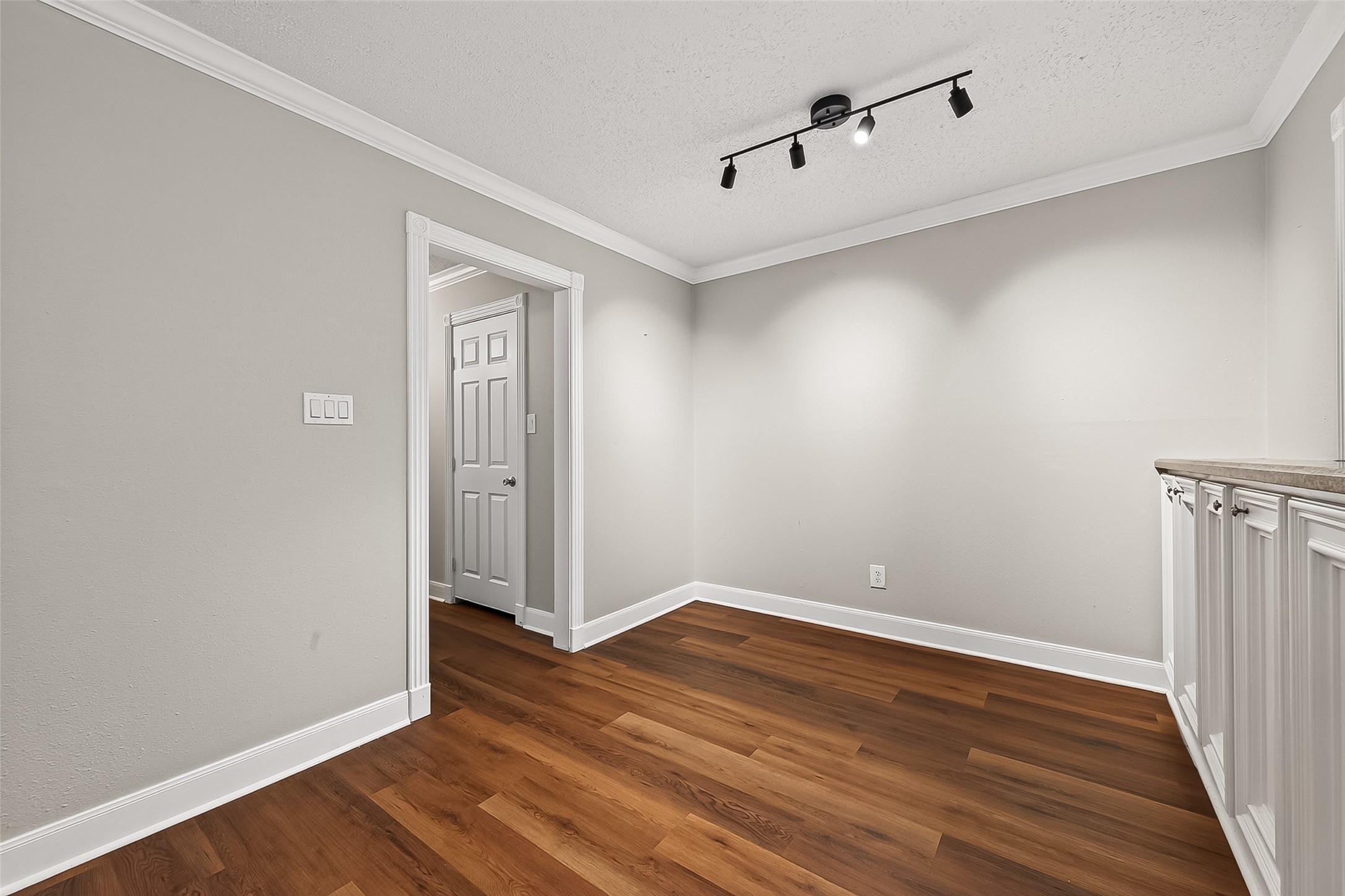 4727 Merwin Street, Unit A Houston, TX 77027 - Photo 21 of 45 Gallery Image 21