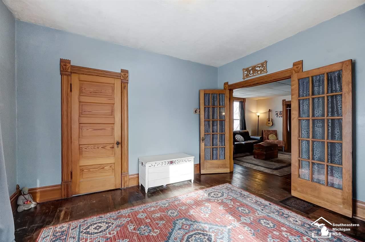 847 Laplaisance Road Monroe, MI 48161 - Photo 9 of 42 50004163-8.JPG