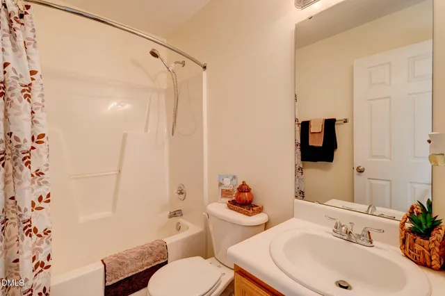 $269,000 | 2113 McKinnon Drive, Clayton, NC 27520