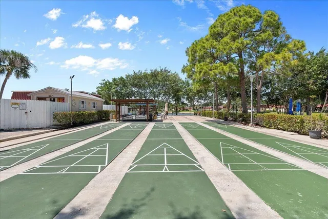a view of a tennis court