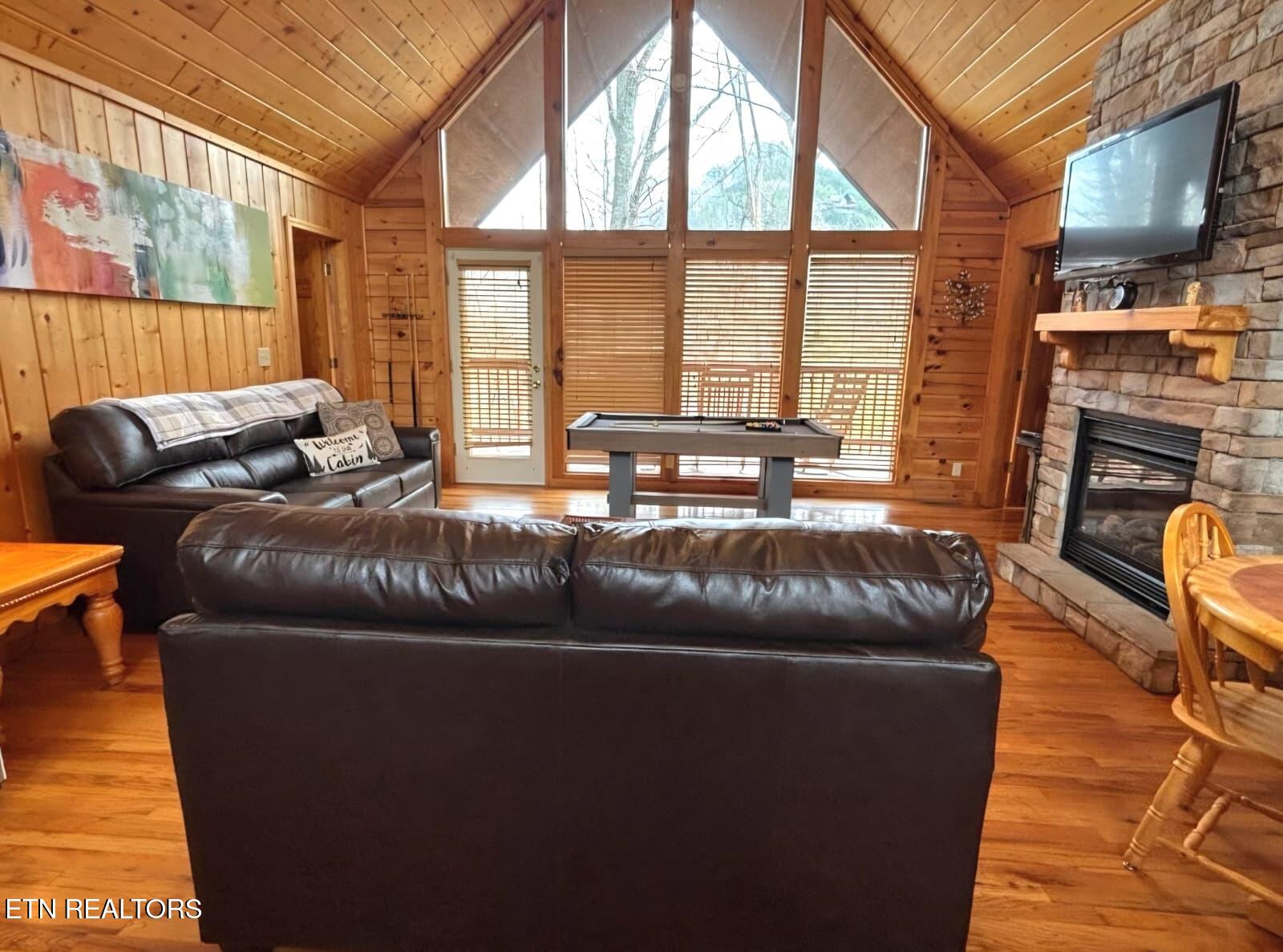 1519 Boo Boos Way Sevierville, TN 37862 - Photo 6 of 31 WhatsApp Image 2026-04-06 at 10.47.31 PM