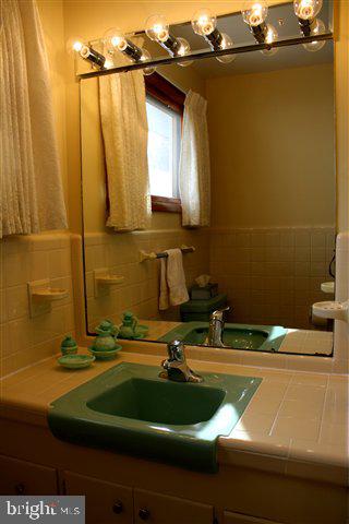 4514 Coventry Road Harrisburg, PA 17109 - Photo 9 of 21 Gallery Image 9
