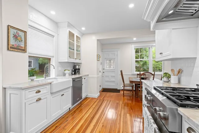 $1,285,000 | 11 Windermere Park, Arlington, MA 02476