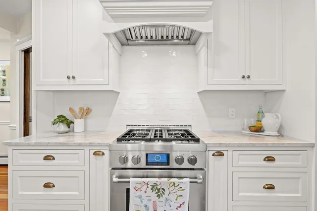 $1,285,000 | 11 Windermere Park, Arlington, MA 02476