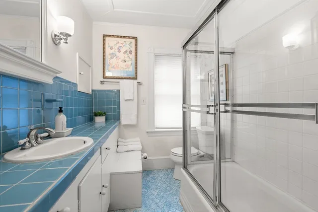 $1,285,000 | 11 Windermere Park, Arlington, MA 02476