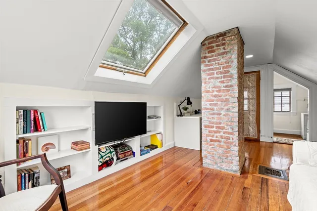 $1,285,000 | 11 Windermere Park, Arlington, MA 02476