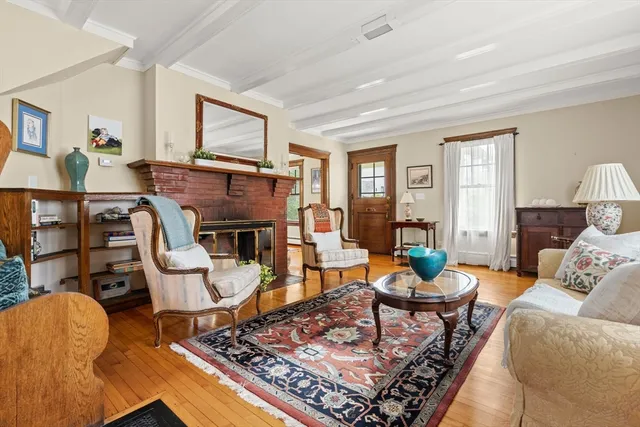 $1,285,000 | 11 Windermere Park, Arlington, MA 02476