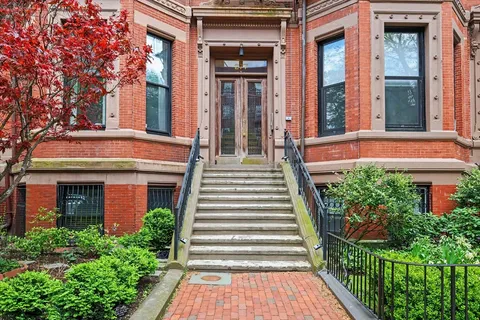 $849,000 | 277 Beacon Street, Unit 4A, Boston, MA 02116