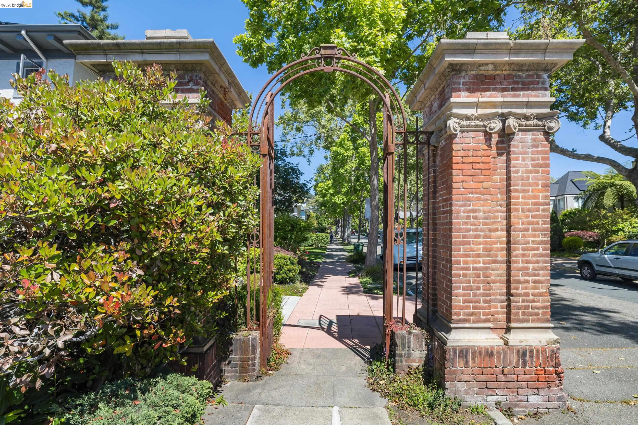 2909 Forest Avenue Berkeley, CA 94705 - Photo 62 of 65