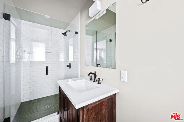 $5,500 | 1915 Apex Avenue, Unit 1/2, Los Angeles, CA 90039