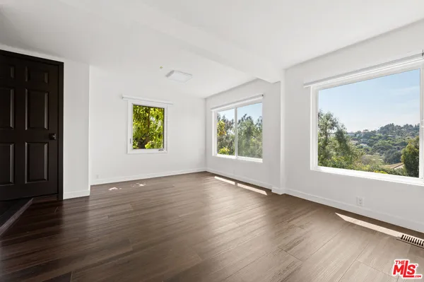 $5,500 | 1915 Apex Avenue, Unit 1/2, Los Angeles, CA 90039