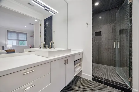 $5,095,000 | 3706 Tangley Street, Houston, TX 77005