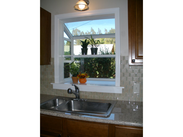 675 Amesti Road Watsonville, CA 95076 - Photo 8 of 19 Gallery Image 8