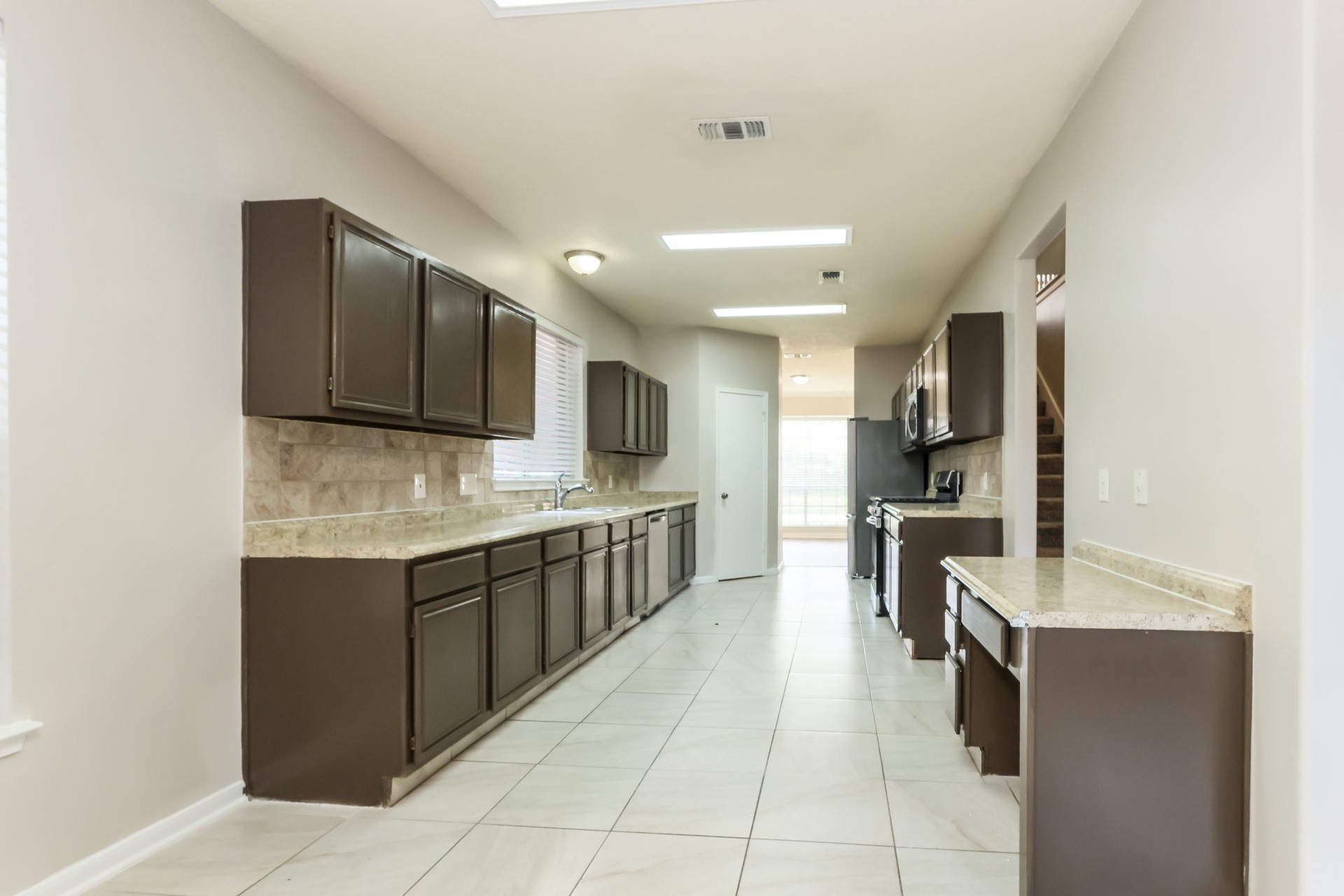 9131 Landry Boulevard Spring, TX 77379 - Photo 6 of 18
