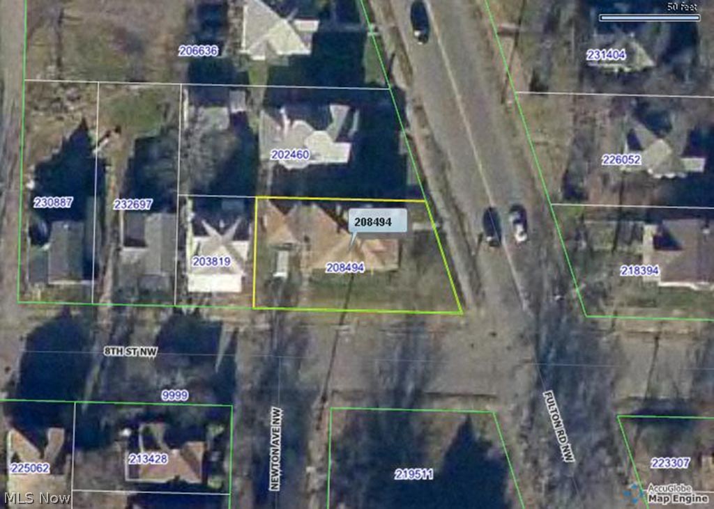 803 Fulton Road Northwest Canton, OH 44703 - Photo 3 of 3