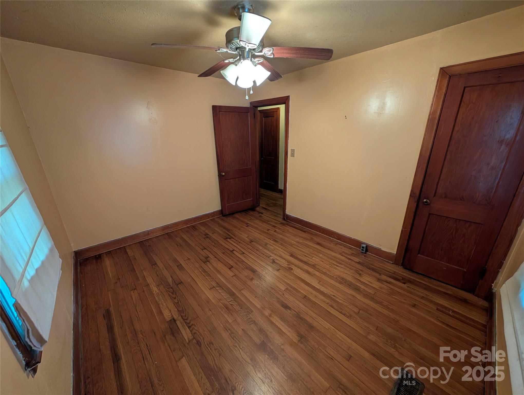 603 Willis Cove Road Canton, NC 28716 - Photo 13 of 20 Gallery Image 13