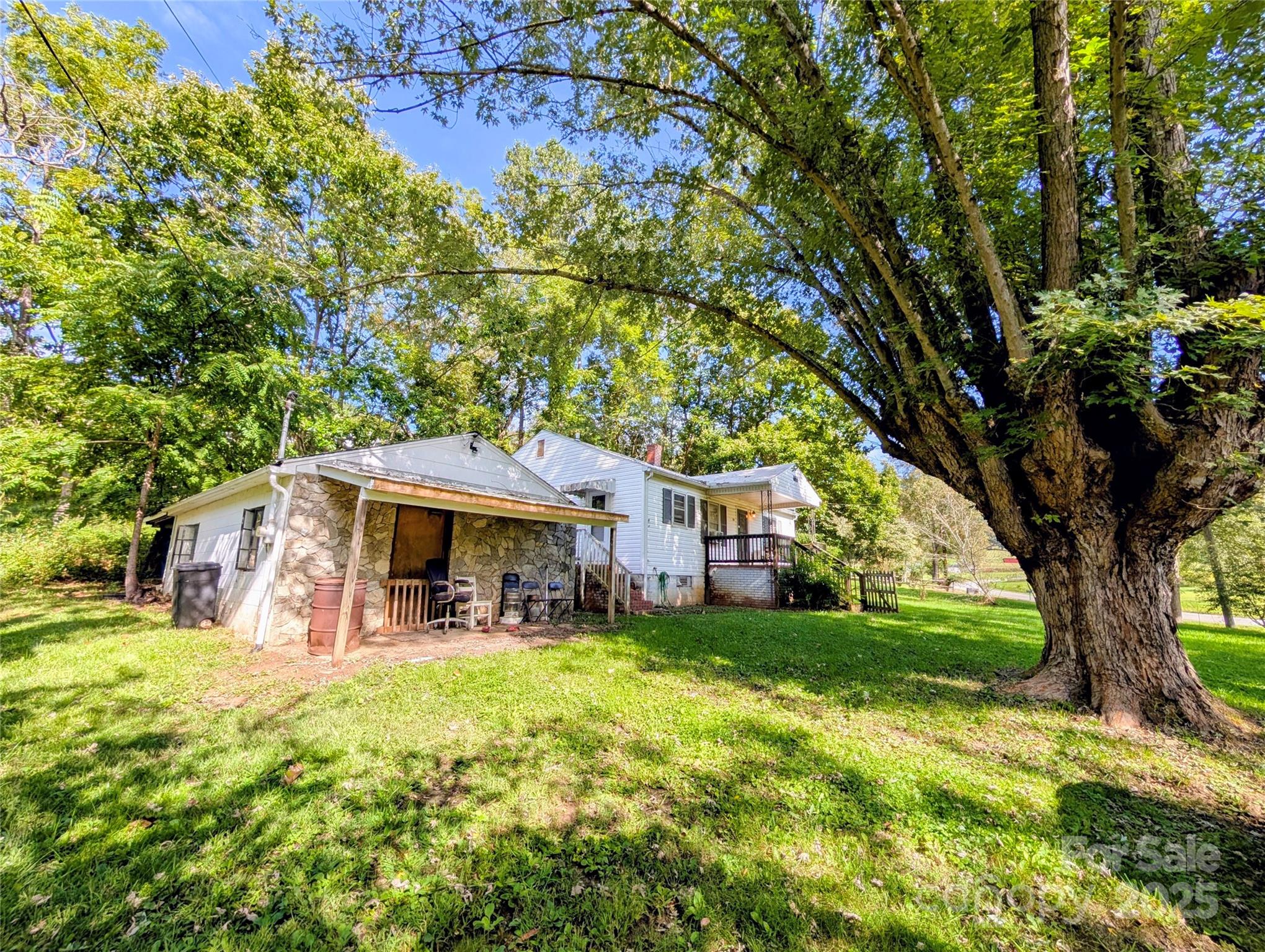 603 Willis Cove Road Canton, NC 28716 - Photo 2 of 20 Gallery Image 2
