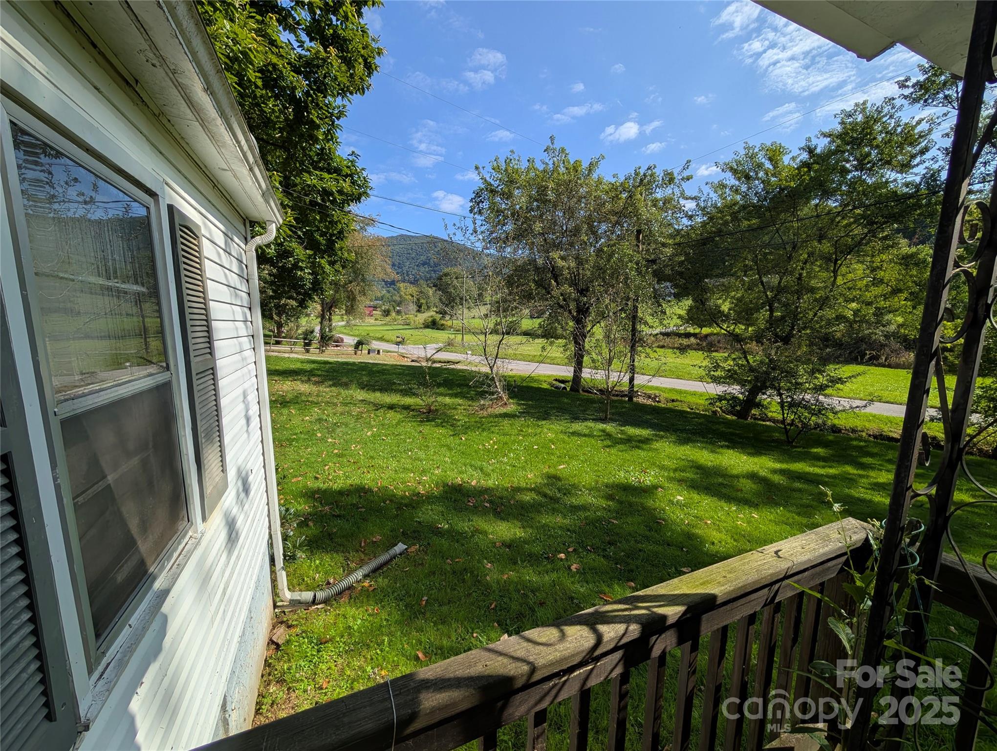603 Willis Cove Road Canton, NC 28716 - Photo 6 of 20 Gallery Image 6