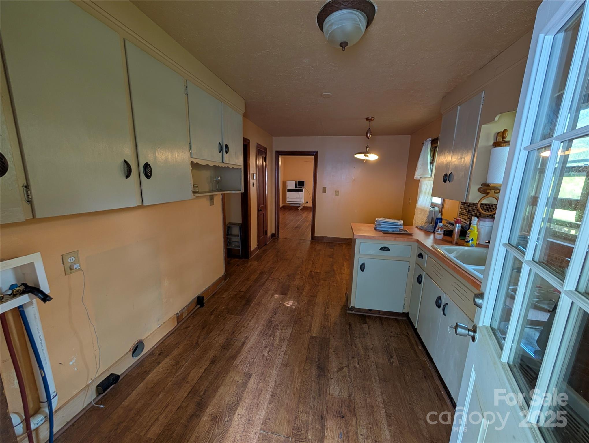 603 Willis Cove Road Canton, NC 28716 - Photo 8 of 20 Gallery Image 8