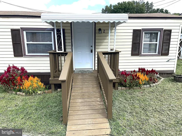 $49,900 | 2400 Lincoln Avenue, Unit 2, Sparrows Point, MD 21219