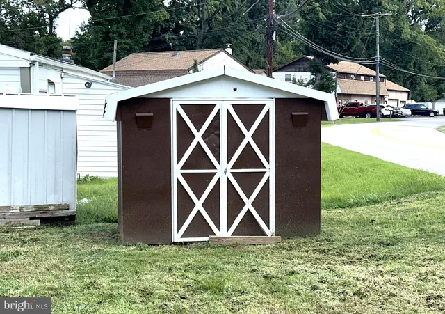 $49,900 | 2400 Lincoln Avenue, Unit 2, Sparrows Point, MD 21219