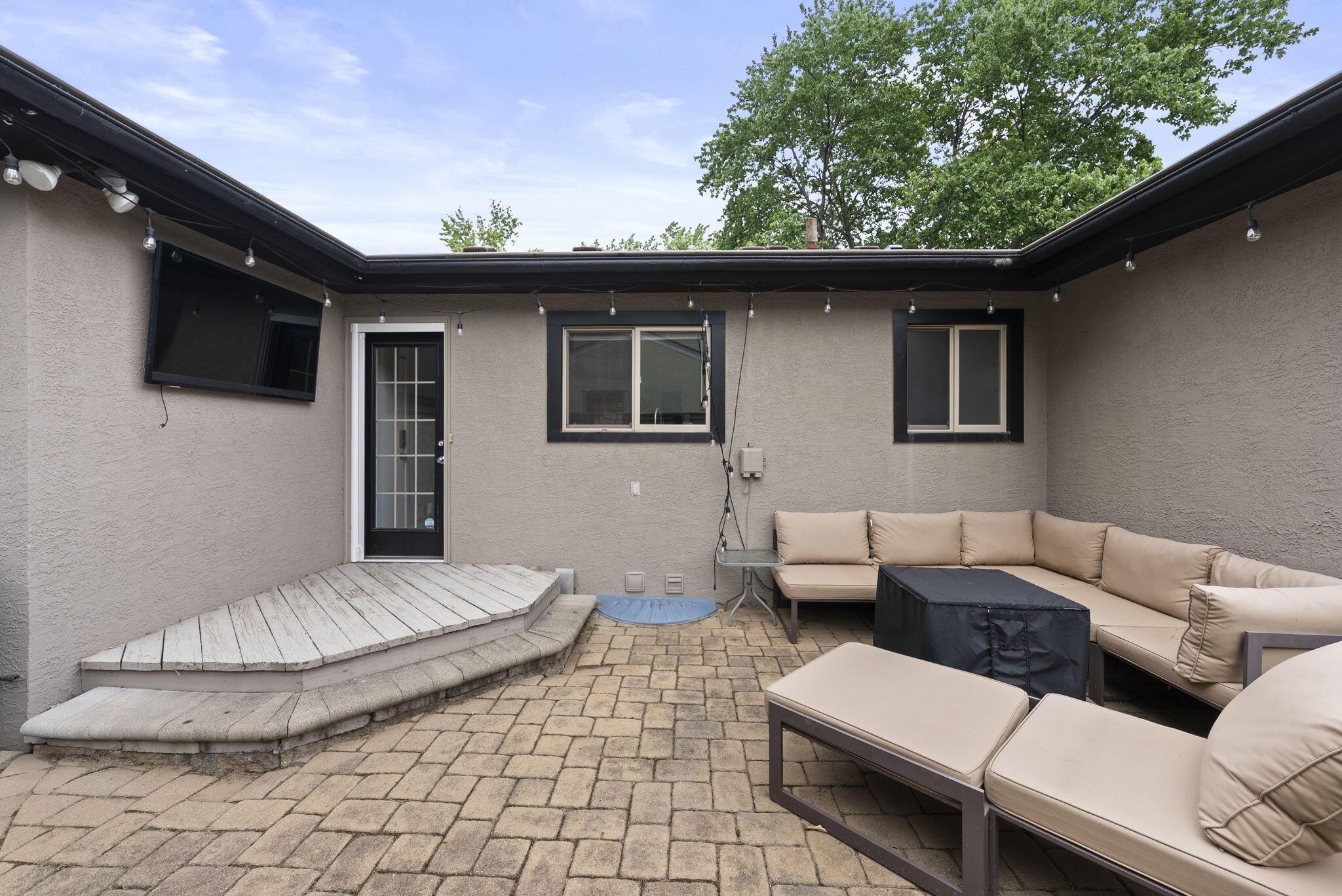 1757 Inchcliff Road Columbus, OH 43221 - Photo 41 of 59