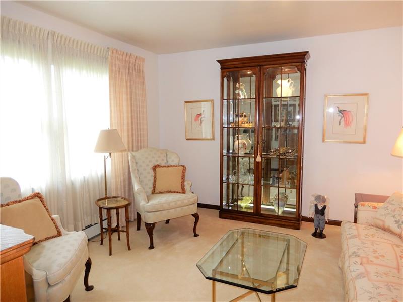 3151 Robinson Run Road McDonald, PA 15057 - Photo 3 of 25 Living Room 3151 Robinson Run Rd