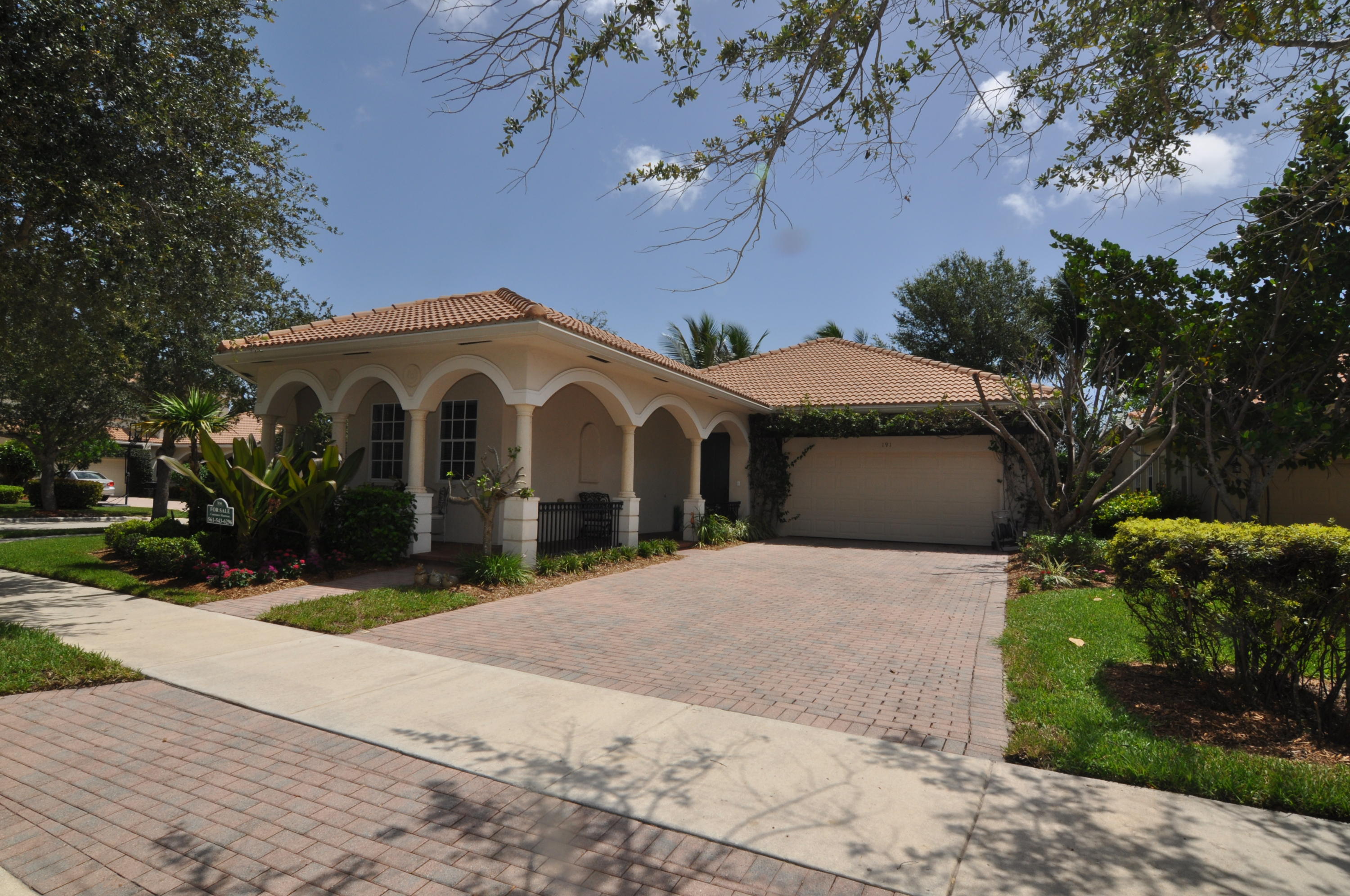 191 Via Veracruz Jupiter, FL 33458 - Photo 1 of 25 Front