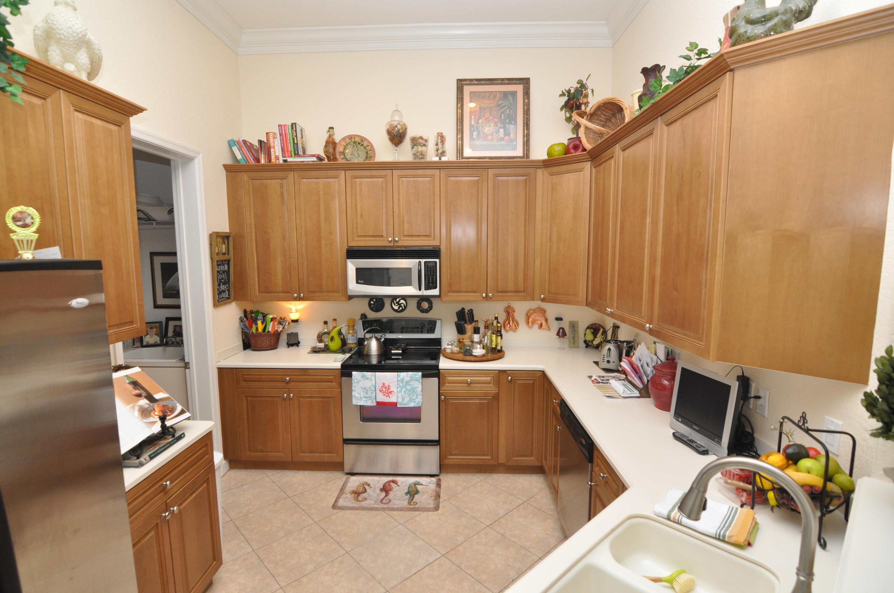191 Via Veracruz Jupiter, FL 33458 - Photo 8 of 25 KITCHEN