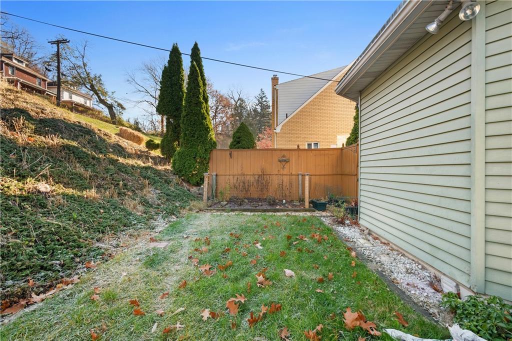 4004 Kleber Street Pittsburgh, PA 15212 - Photo 30 of 35 a view of a backyard