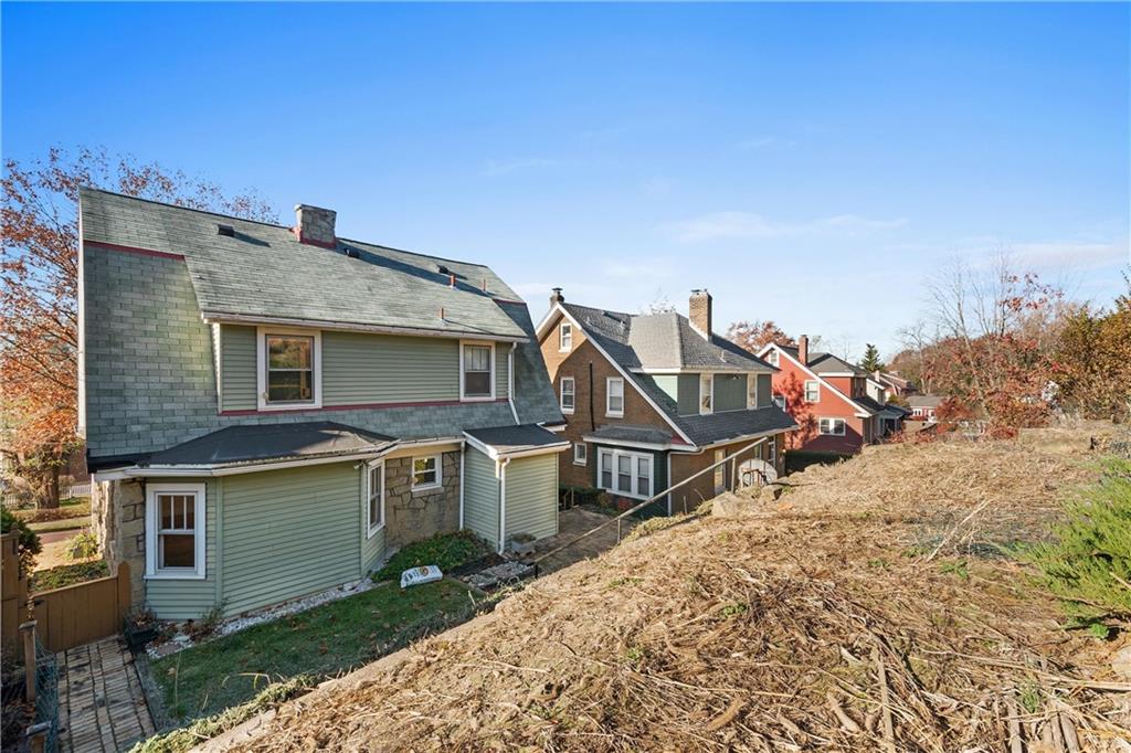 4004 Kleber Street Pittsburgh, PA 15212 - Photo 32 of 35 a view of a house with a backyard