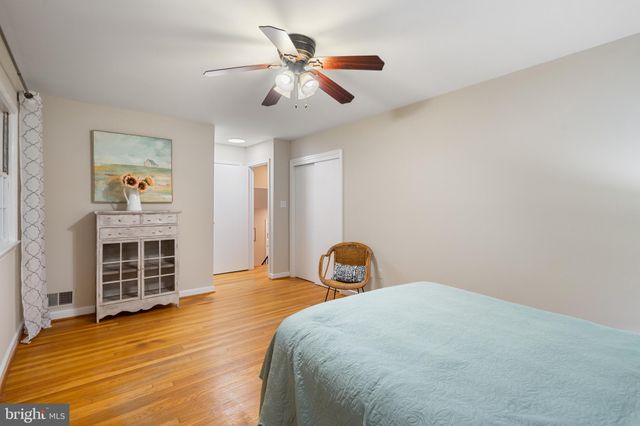 $1,000,000 | 4104 Byeforde Court, Kensington, MD 20895