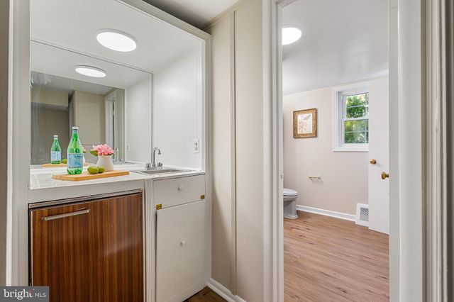 $1,000,000 | 4104 Byeforde Court, Kensington, MD 20895