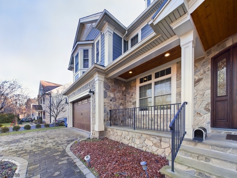 301 Garrett Road Mountainside, NJ 07092 - Photo 3 of 42