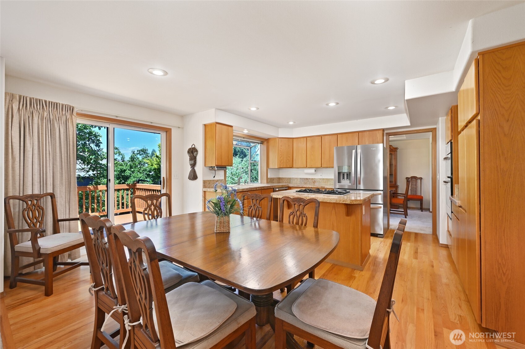 1529 Ilwaco Avenue Northeast Renton, WA 98059 - Photo 10 of 40