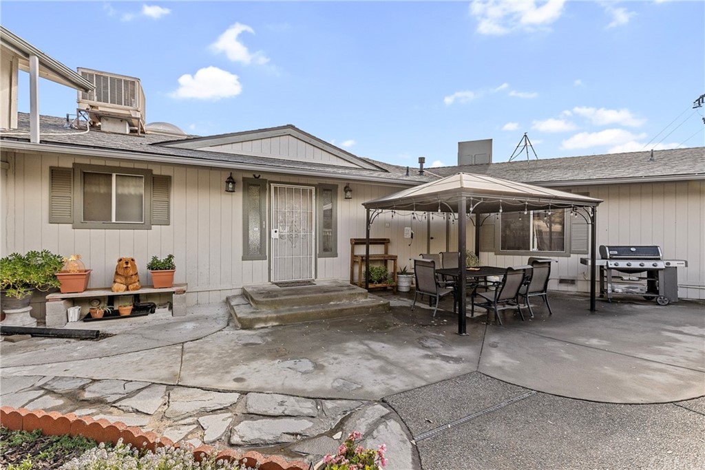 45943 Black Oak Road Coarsegold, CA 93614 - Photo 12 of 64