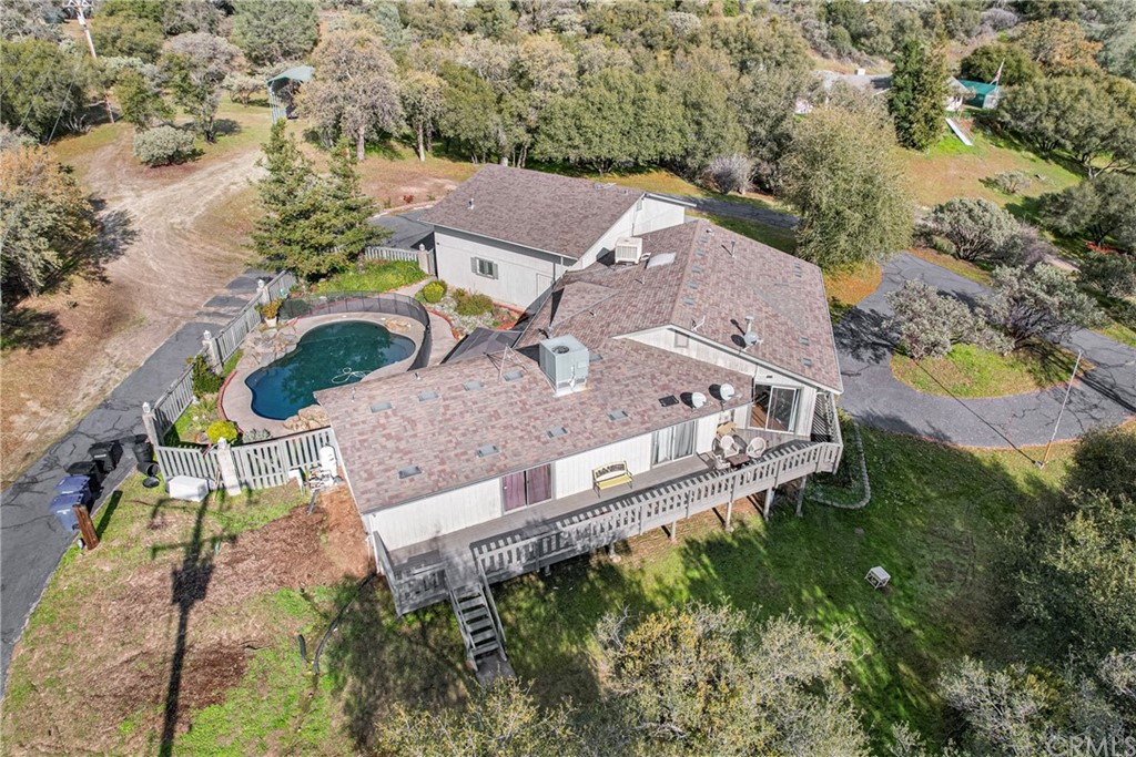 45943 Black Oak Road Coarsegold, CA 93614 - Photo 3 of 64