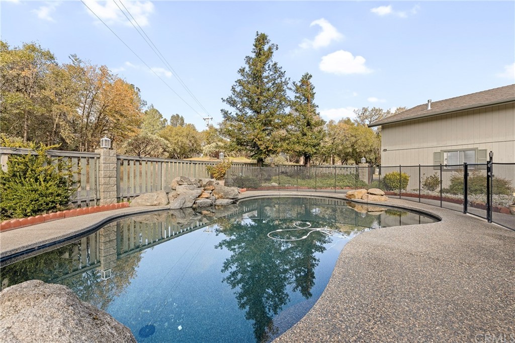 45943 Black Oak Road Coarsegold, CA 93614 - Photo 10 of 64