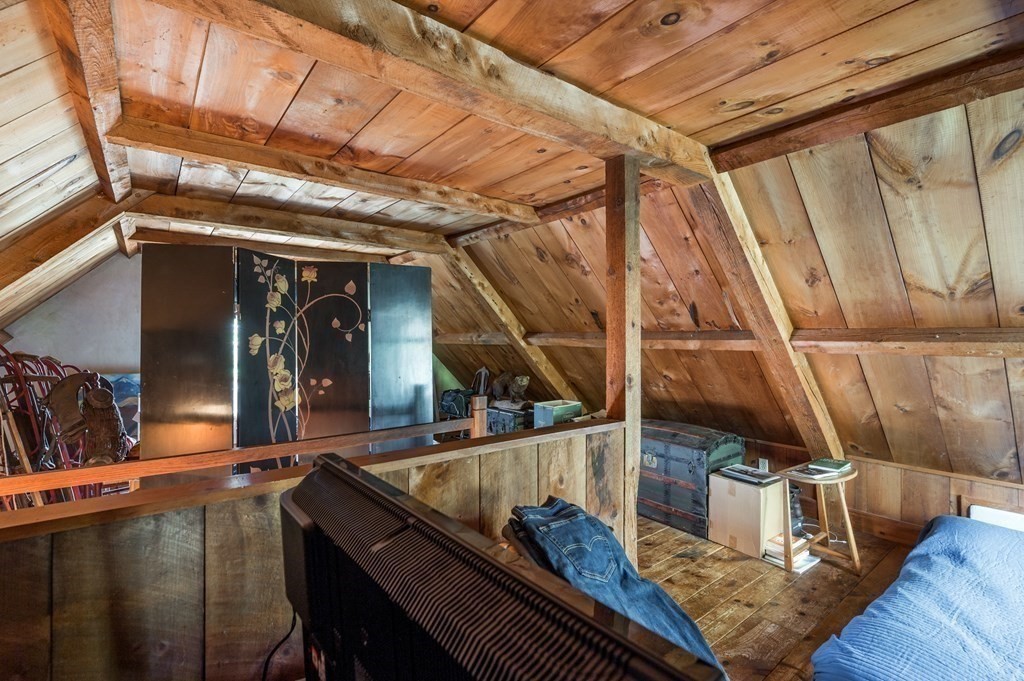 24 Paradise Road Ipswich, MA 01938 - Photo 13 of 27 a view of entryway and kitchen