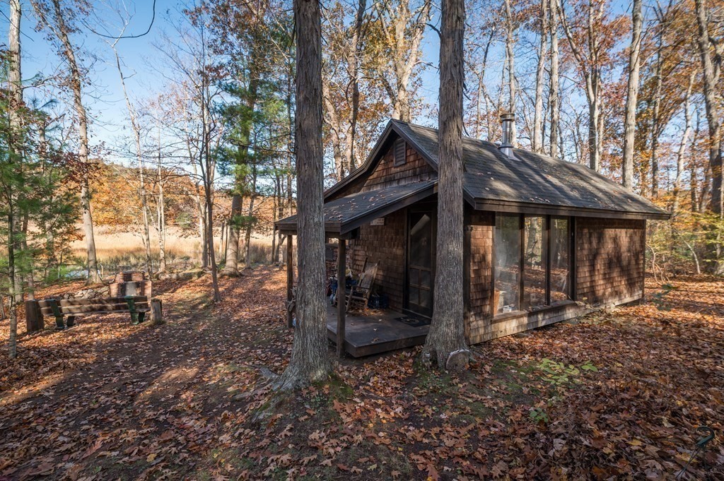 24 Paradise Road Ipswich, MA 01938 - Photo 17 of 27 a front view of a house with a porch